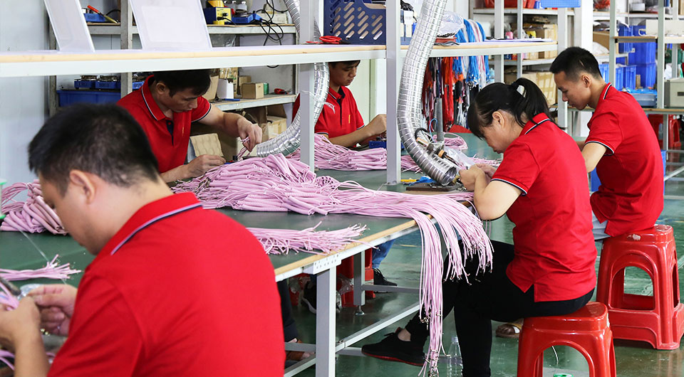 手機(jī)數(shù)據(jù)線(xiàn)